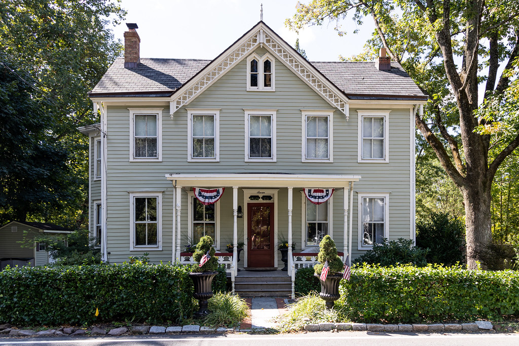 New Jersey colonial style residential home similar to Raritan Borough housing stock